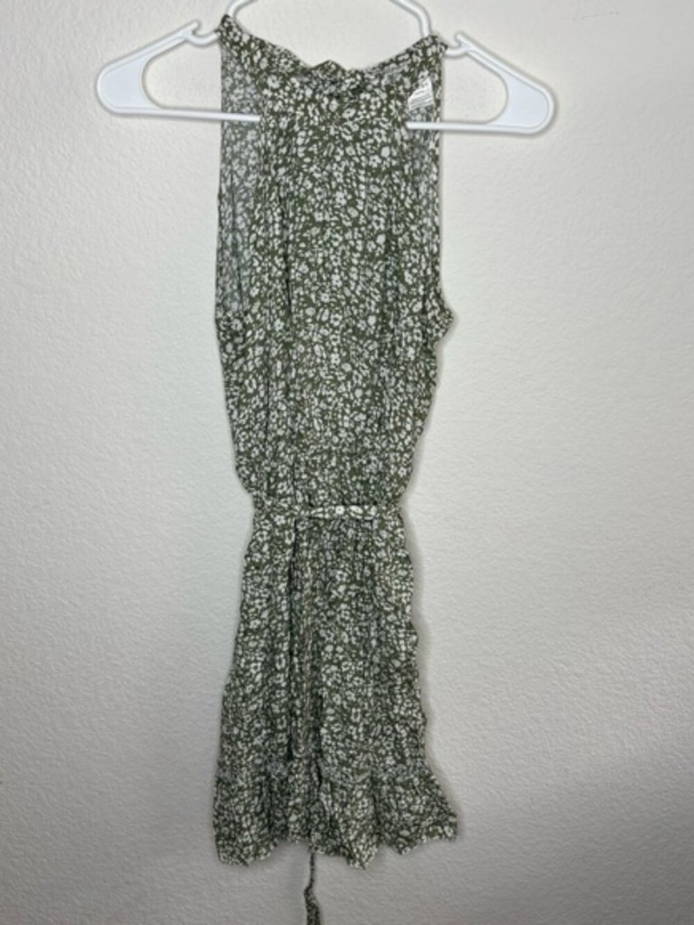 Sleeveless Green Floral Halter Dress